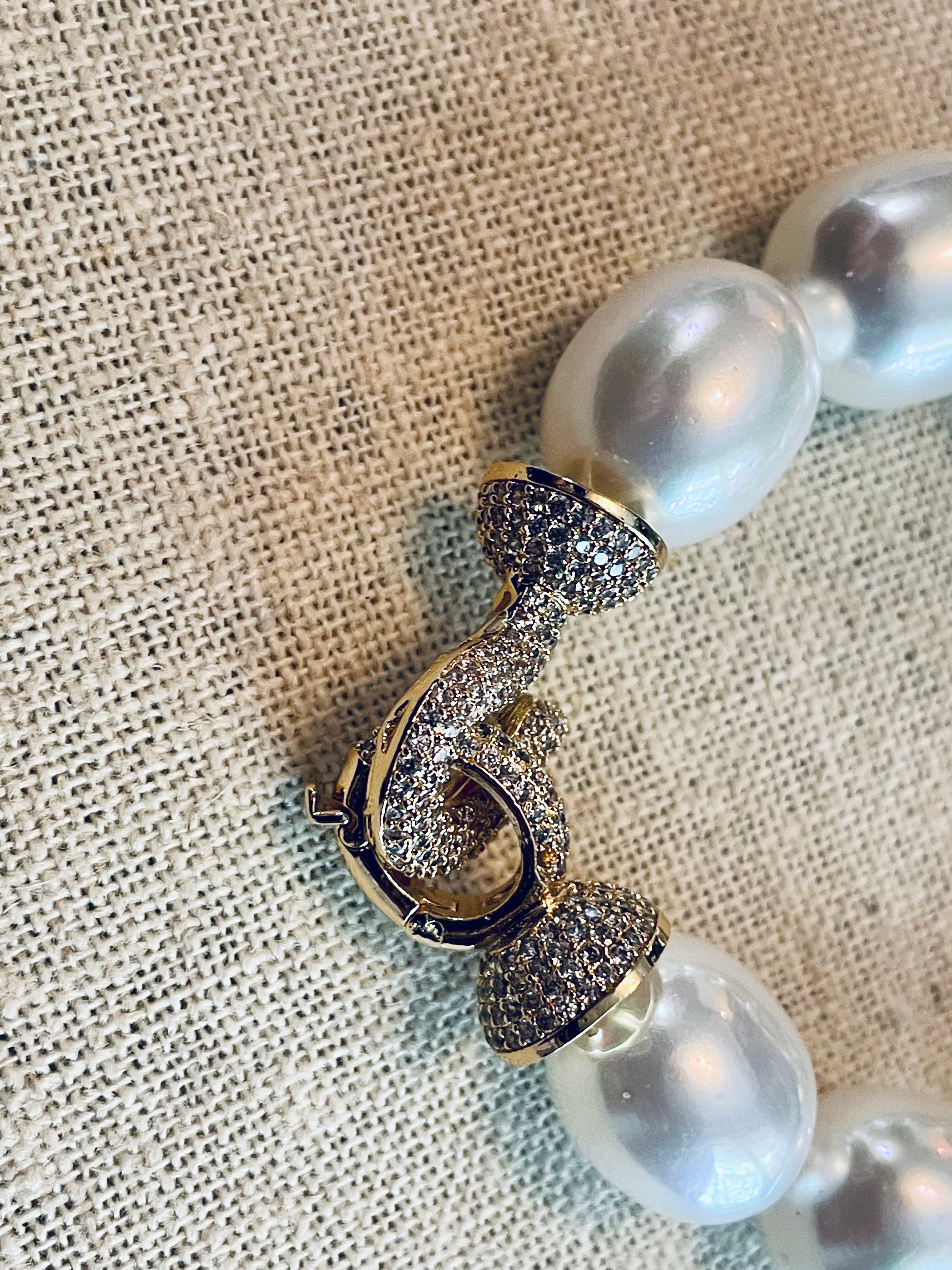Egg pearls South sea shell pearl bracelet