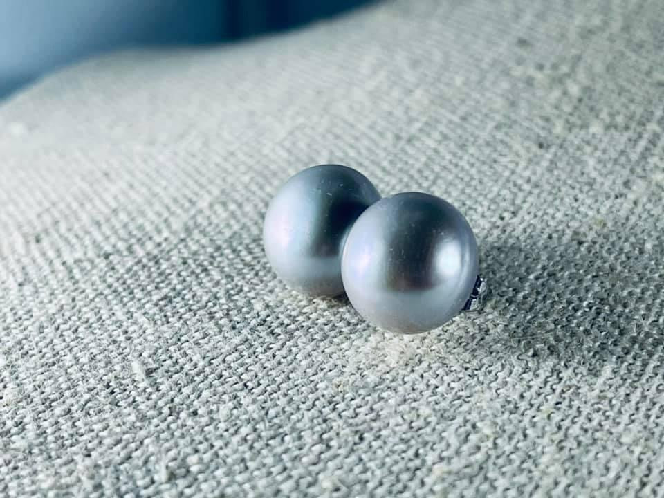 Large 10mm silver pearl studs